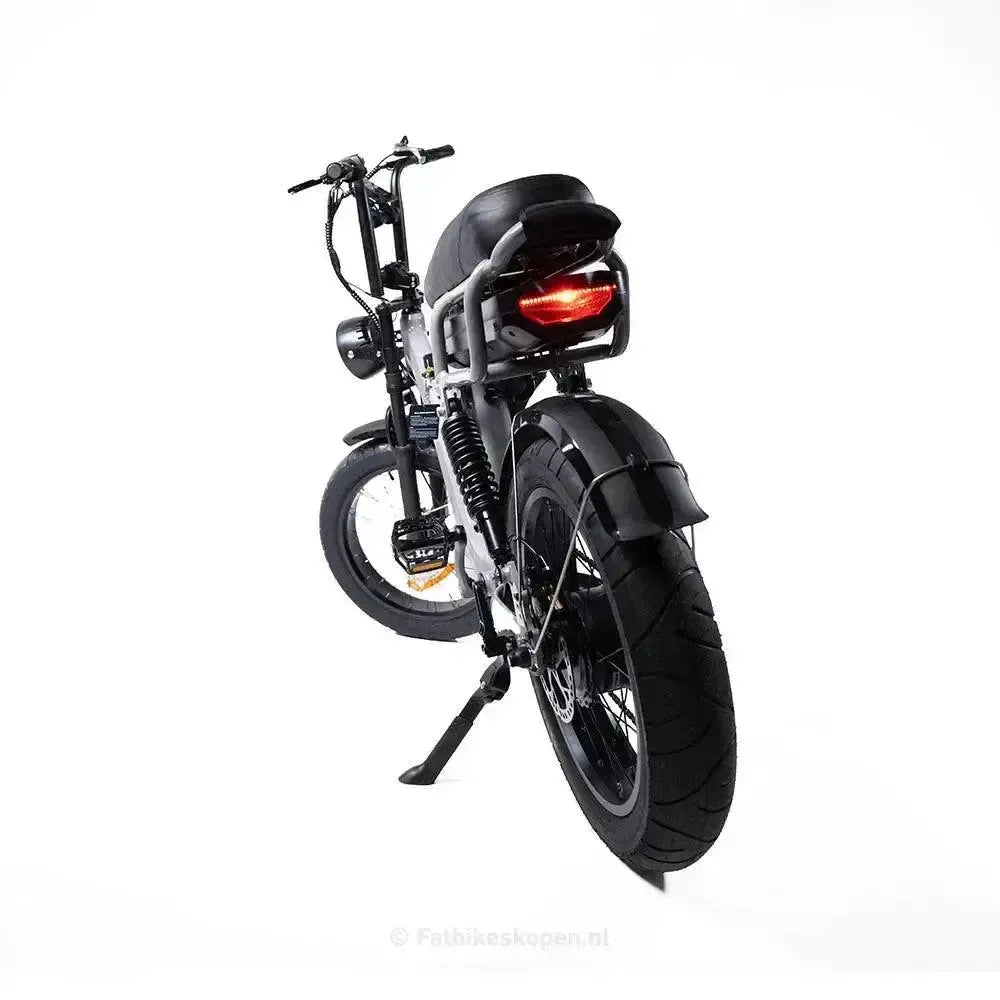 EB8 Pro - Pilka