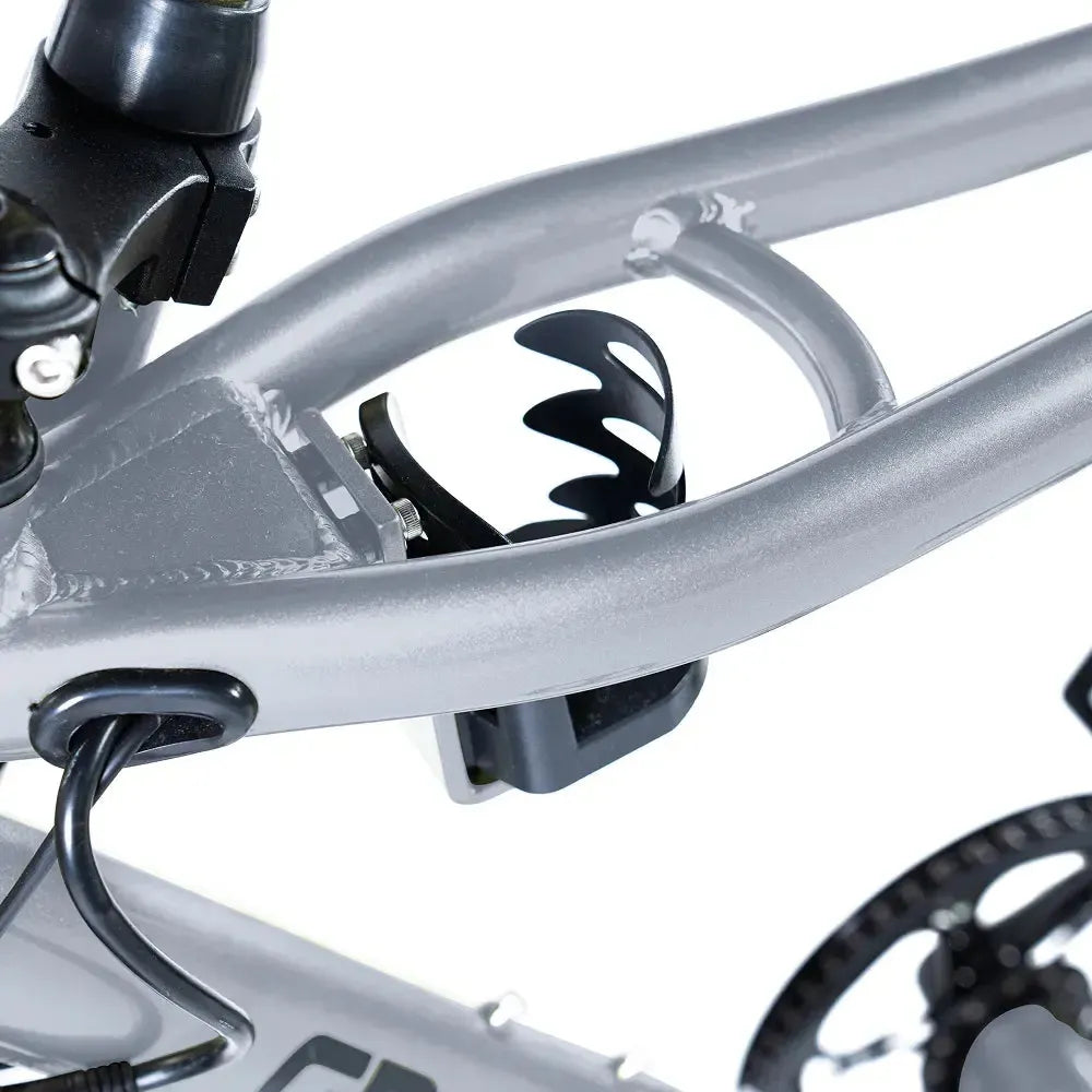 Grandeux Xplore – Pilka