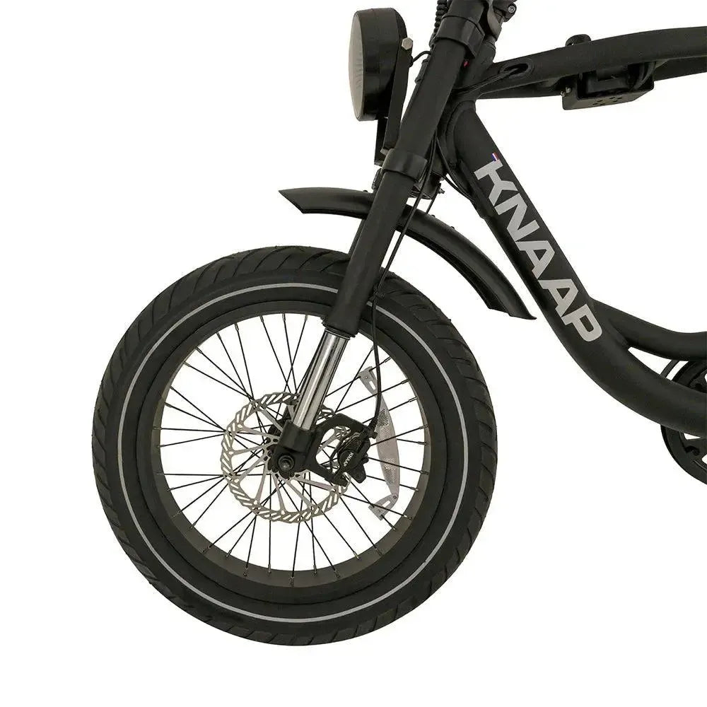 KNAAP BCN – Juoda