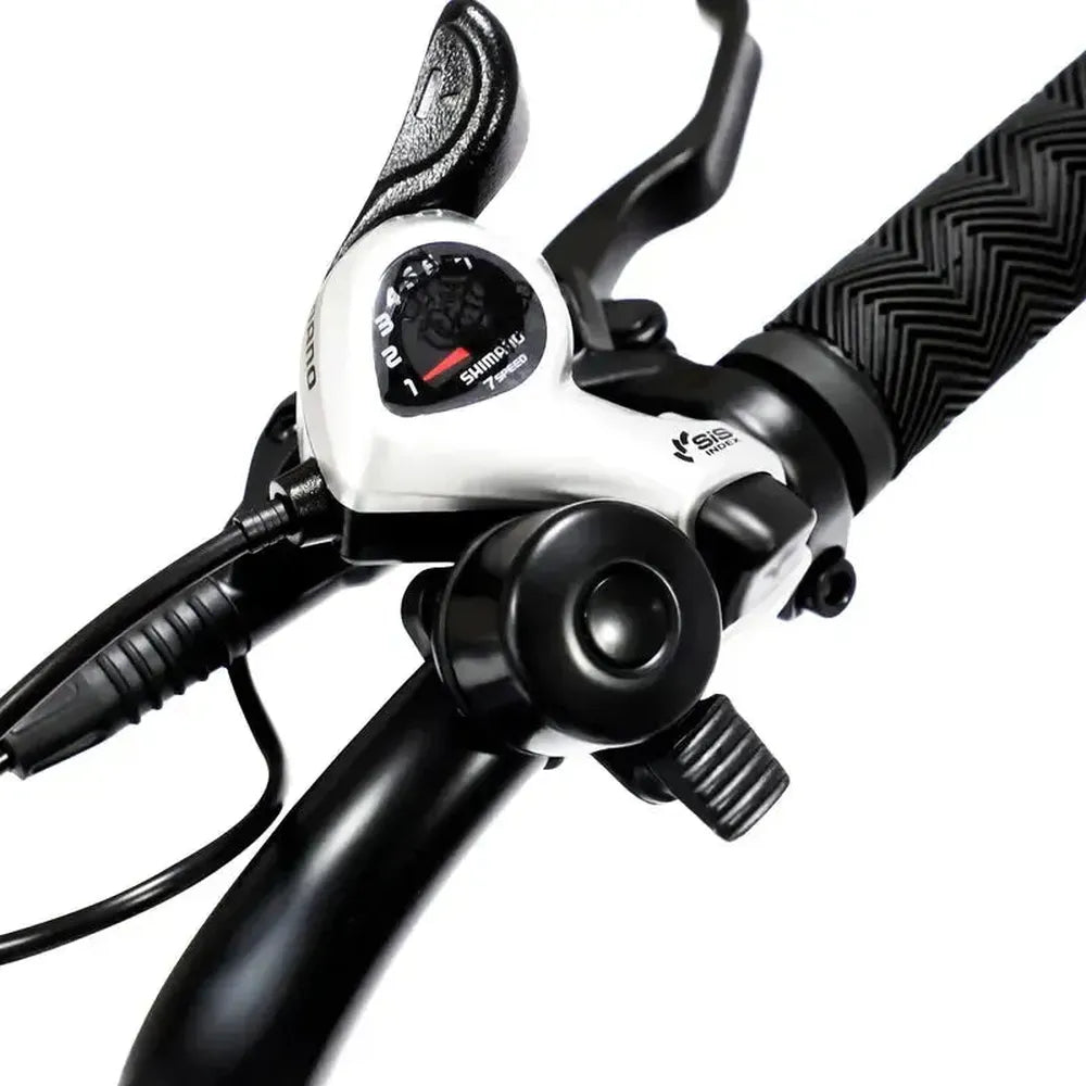 Grandeux Xcite – Juoda